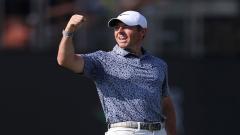 Rory McIlroy celebrates at the Dubai Desert Classic
